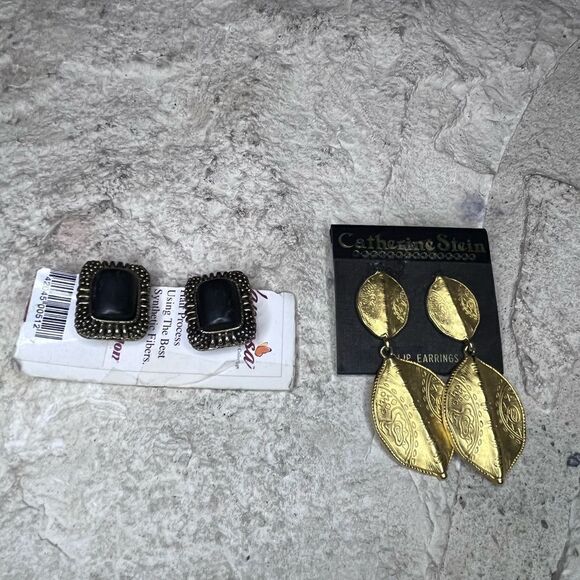 Fashion vintage clip on earring set of 2 - Picture 4 of 6